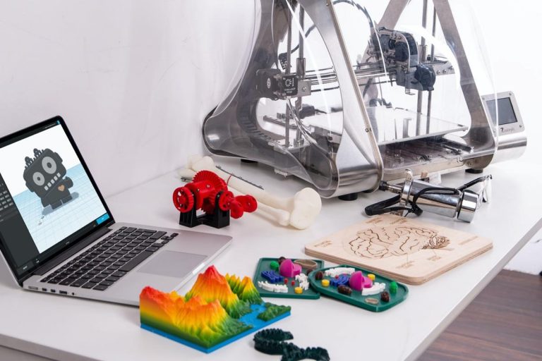 Druk 3D – nowoczesne rozwiązanie dla produkcji ekskluzywnych elementów dekoracyjnych do butików z biżuterią